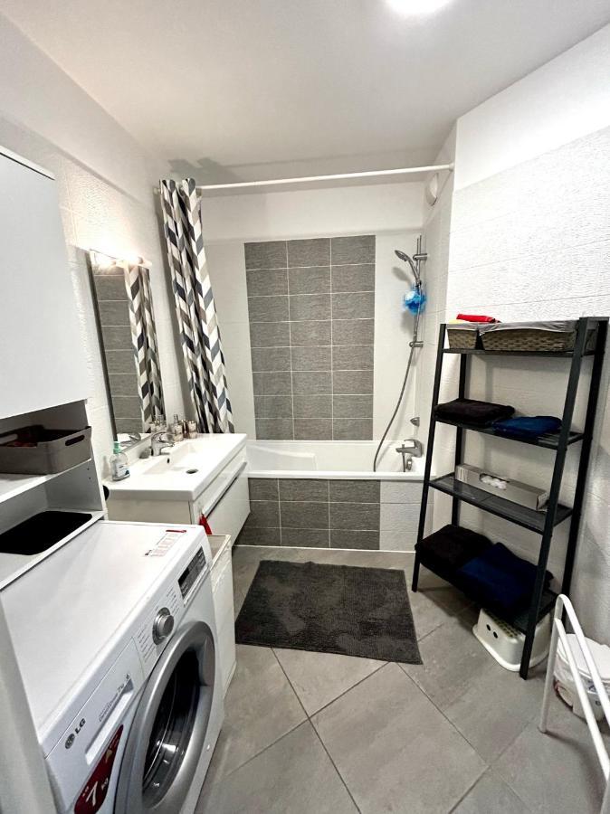 Appartement Cosy - Port Marianne - Garage Sous Sol Montpellier Buitenkant foto